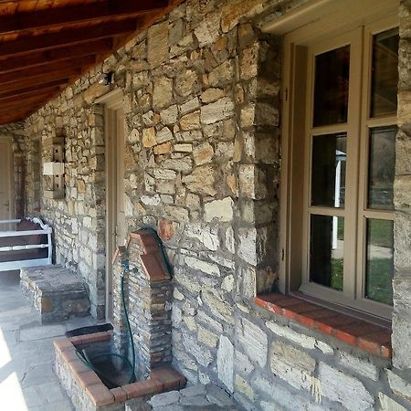 Linouria Hotel Nimfaíon Exterior foto