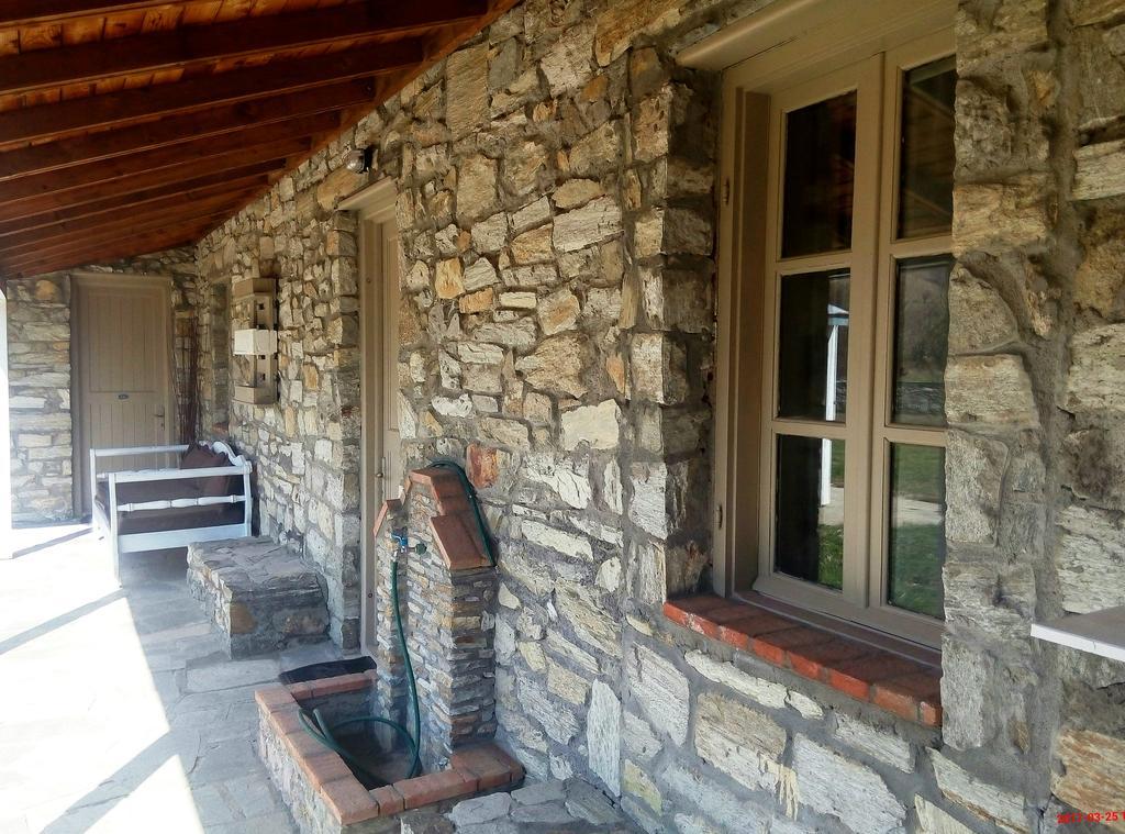 Linouria Hotel Nimfaíon Exterior foto